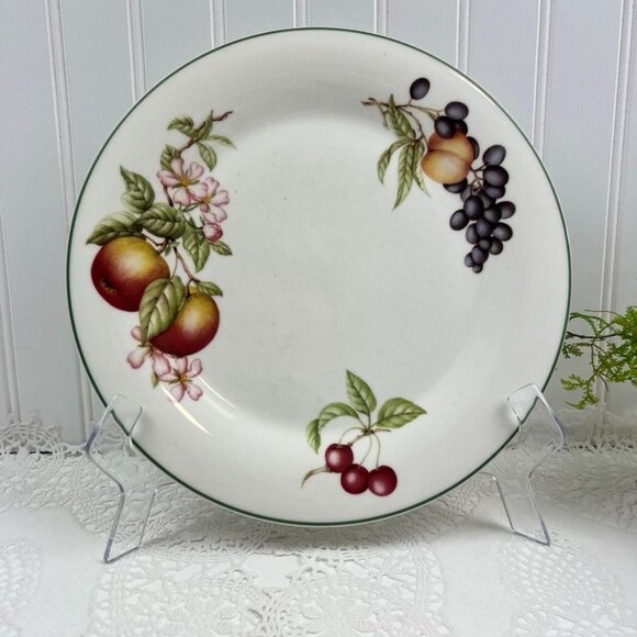 Royal Doulton Ashberry China 4 Dinner Plates 10.5" Fruit England White - Picture 2 of 12